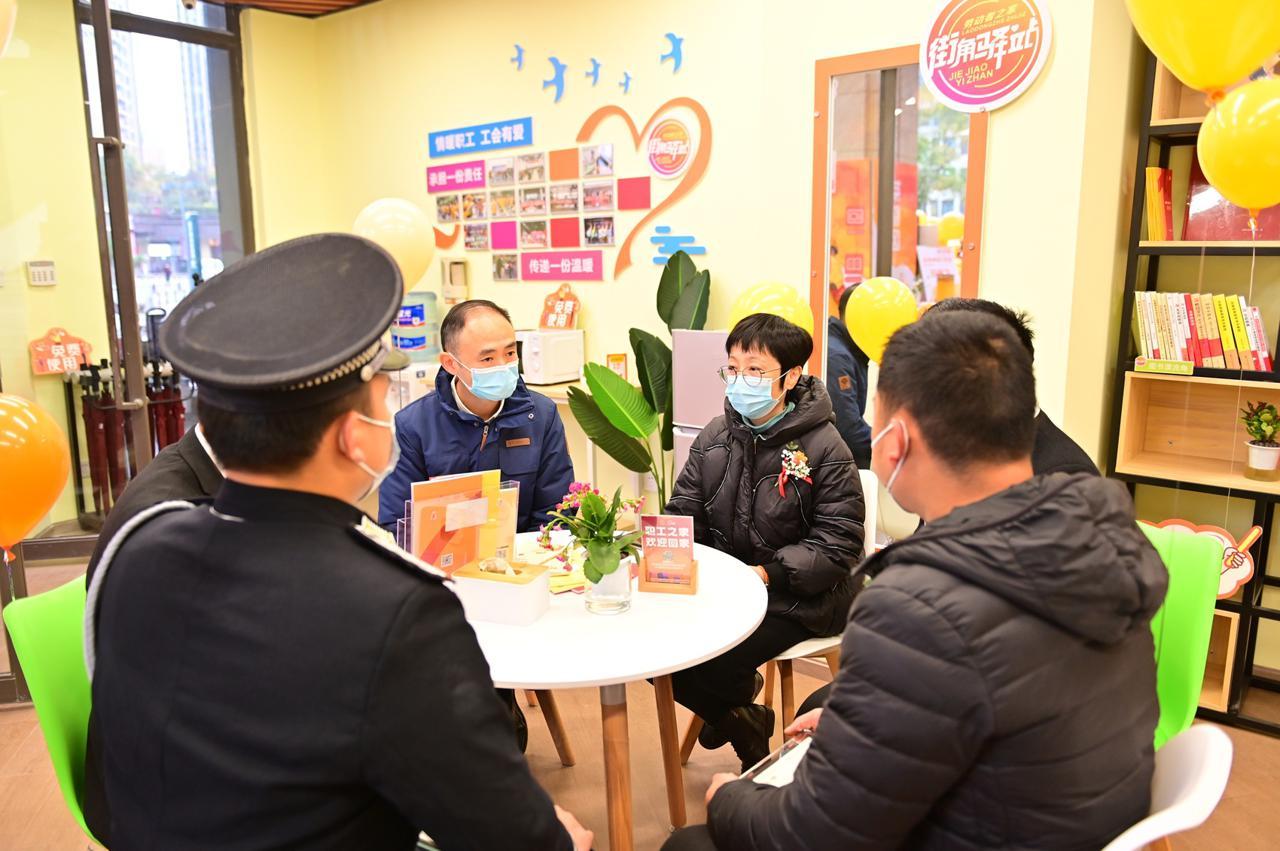 渴夏最新系列，小巷中的秘密特色小店探秘
