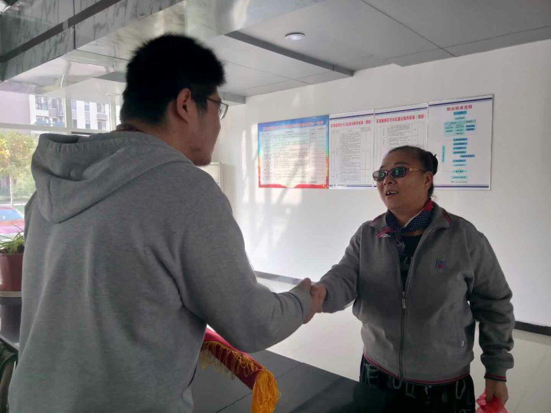 三话比赛简讯，唤醒潜能，展现自信与成就的话语力量