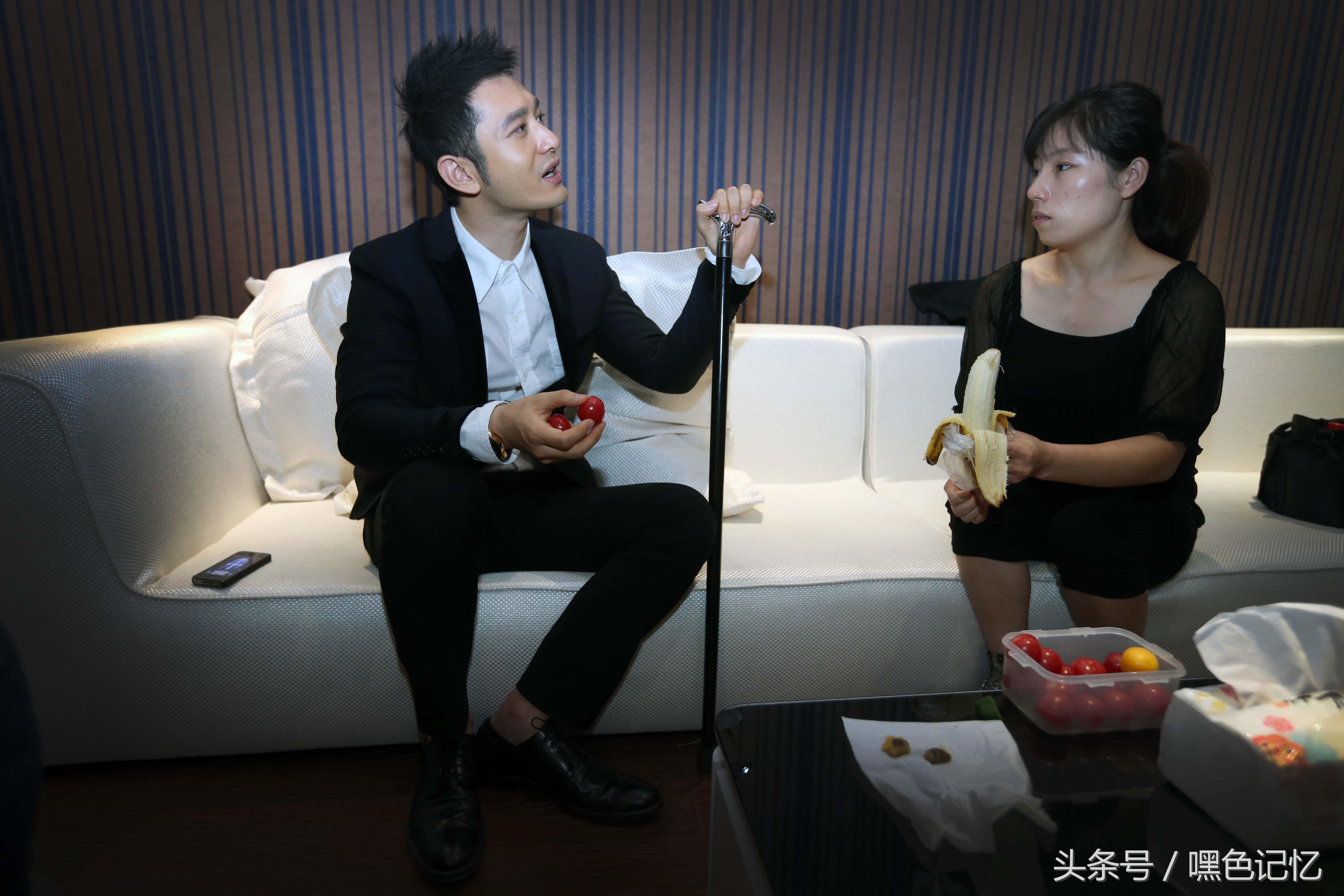 好莱坞电影奖之夜，星光璀璨下的温情故事